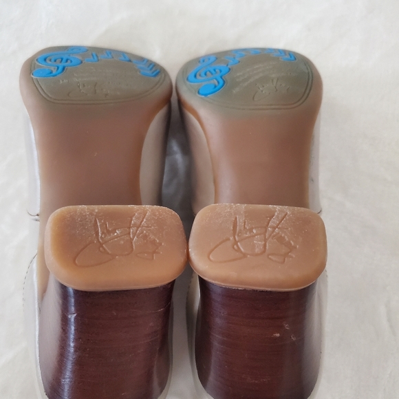 John Fluevog Prepare Joni Ankle Boots - Picture 11 of 14